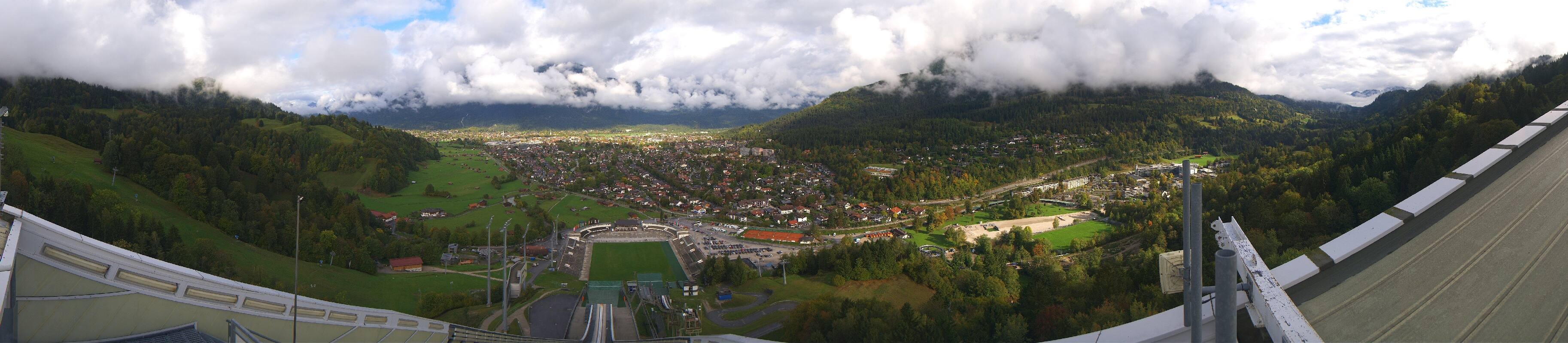 Archived image Webcam Garmisch-Partenkirchen Olympia Hill