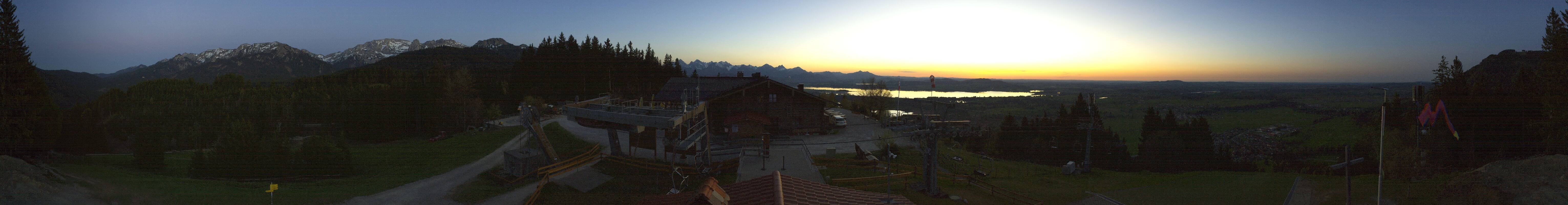 Archived image Webcam Top station of the Buchenbergbahn