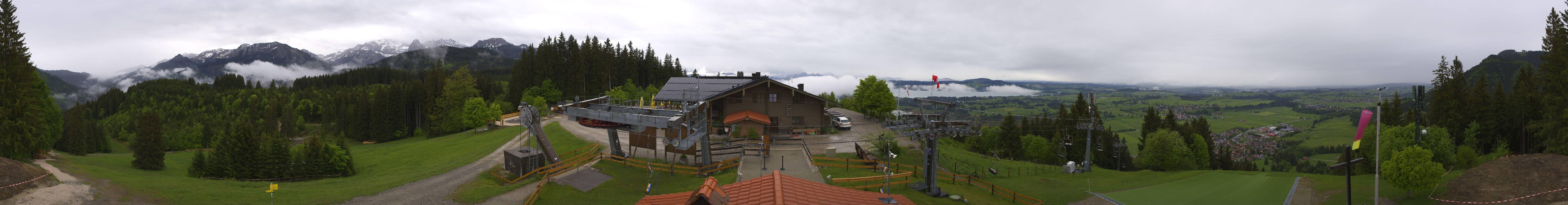 Archived image Webcam Top station of the Buchenbergbahn