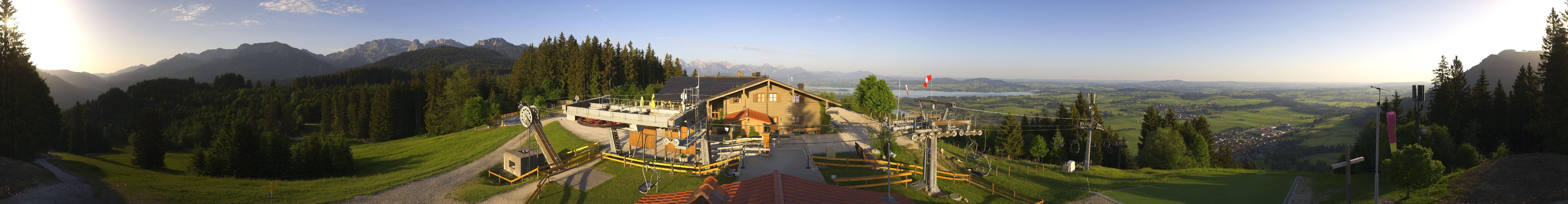 Archived image Webcam Top station of the Buchenbergbahn