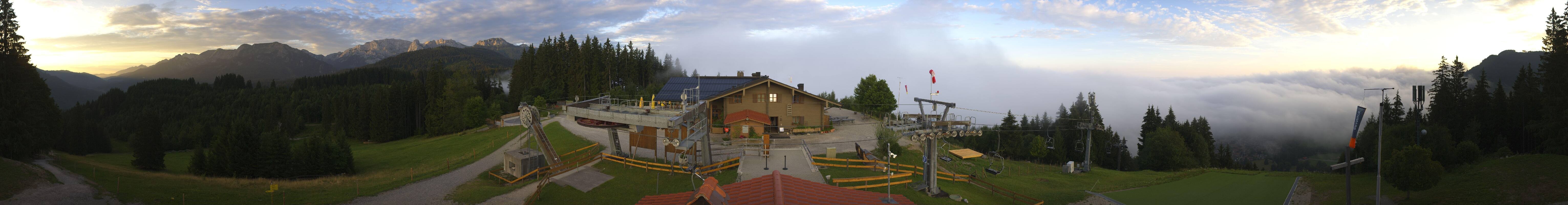 Archived image Webcam Top station of the Buchenbergbahn