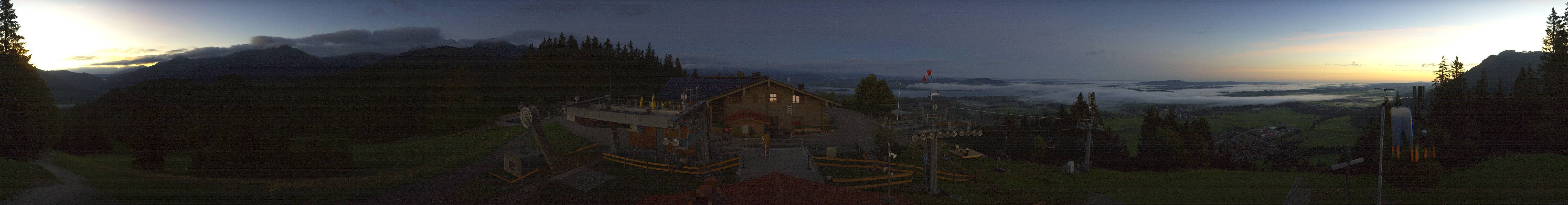 Archived image Webcam Top station of the Buchenbergbahn