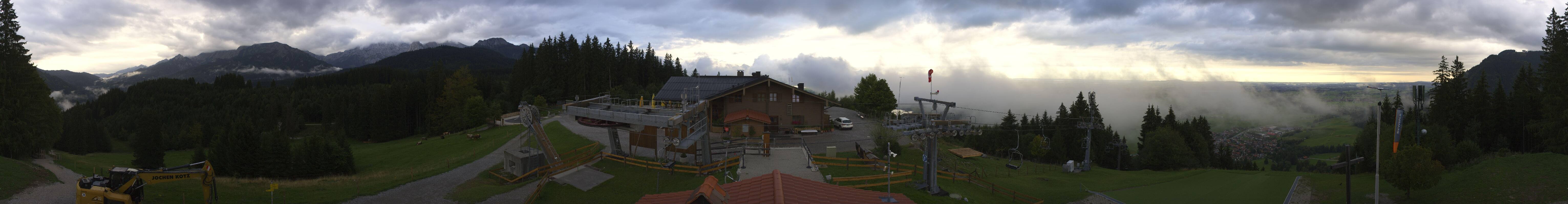 Archived image Webcam Top station of the Buchenbergbahn