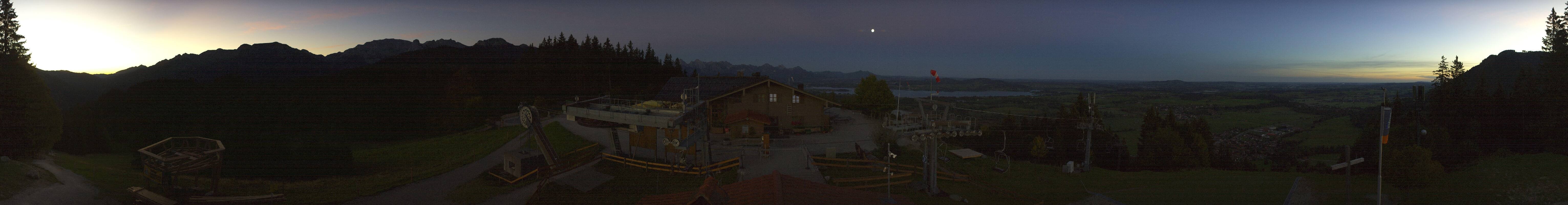 Archived image Webcam Top station of the Buchenbergbahn