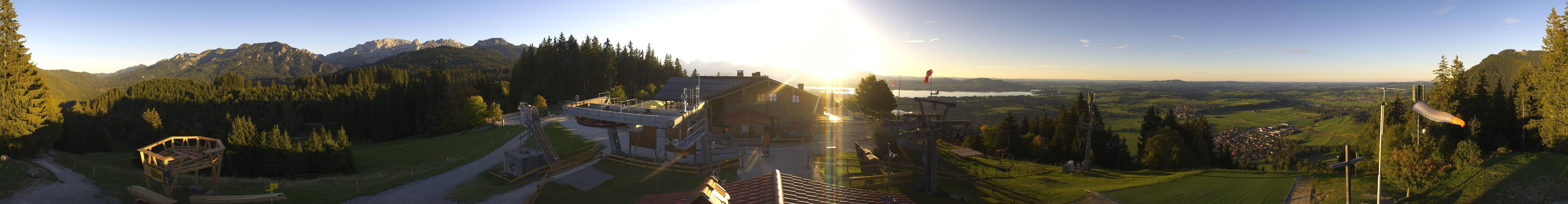 Archived image Webcam Top station of the Buchenbergbahn
