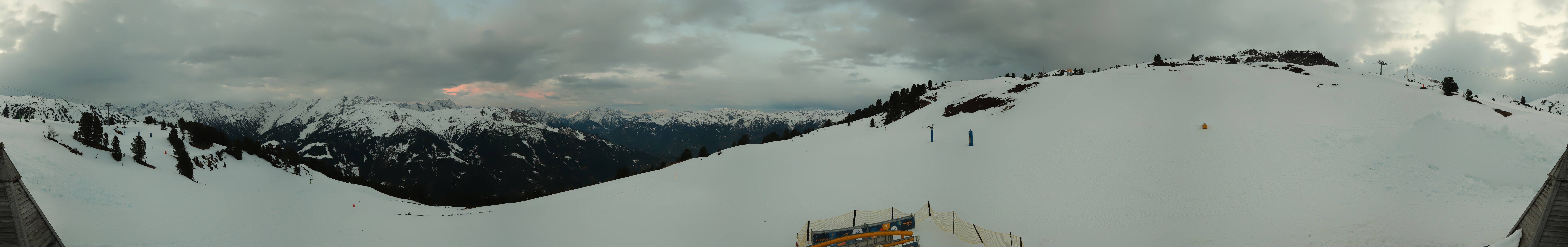 Archived image Webcam Kreuzwiese