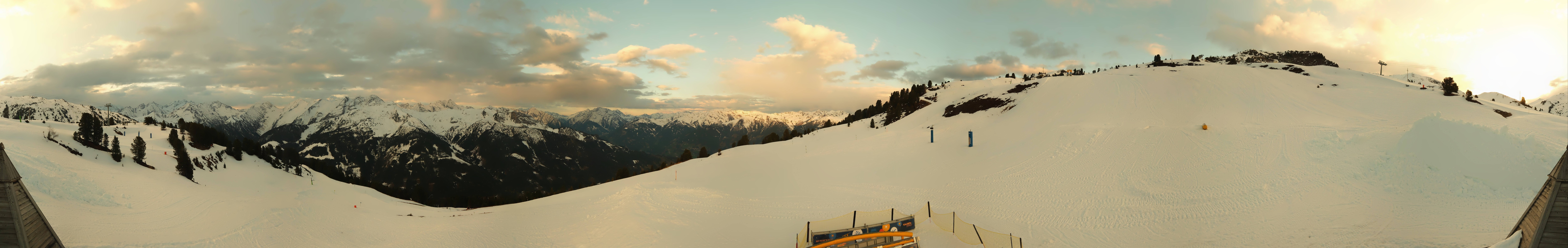 Archived image Webcam Kreuzwiese