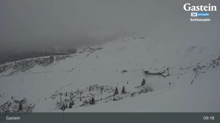 Archived image Webcam Mountain Restaurant Weitmoseralm