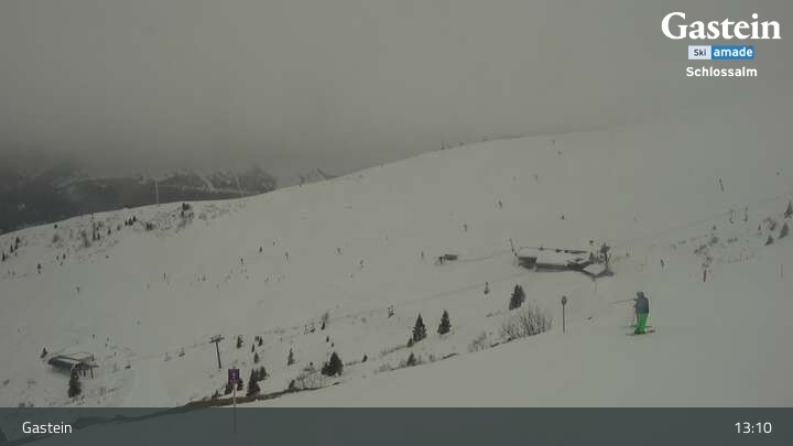 Archived image Webcam Mountain Restaurant Weitmoseralm