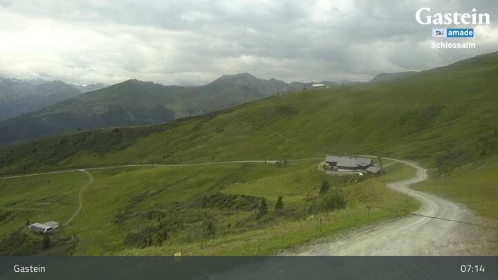 Archived image Webcam Mountain Restaurant Weitmoseralm
