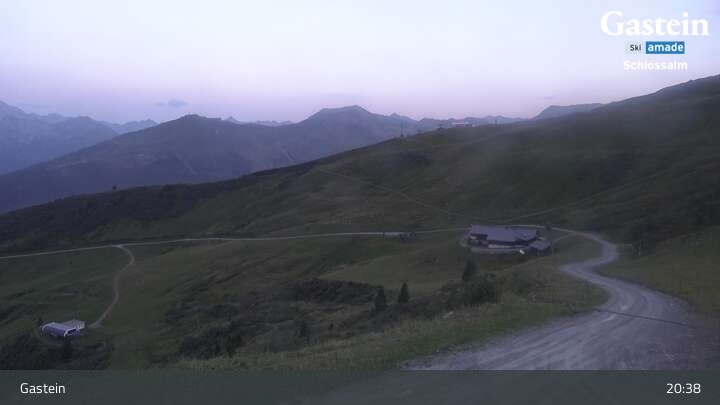 Archived image Webcam Mountain Restaurant Weitmoseralm