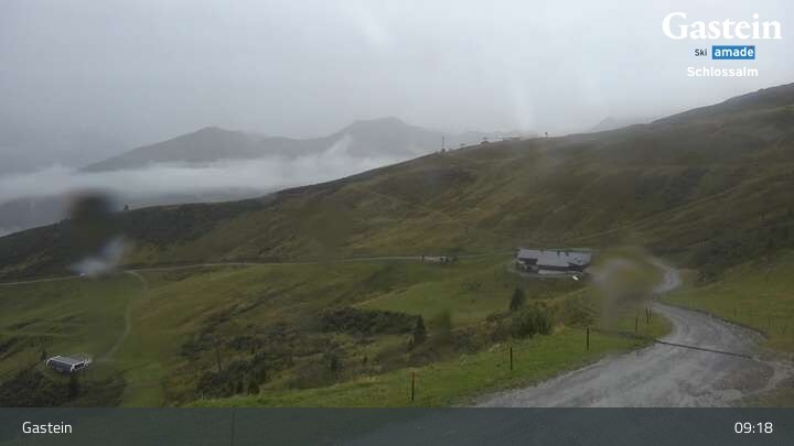 Archived image Webcam Mountain Restaurant Weitmoseralm