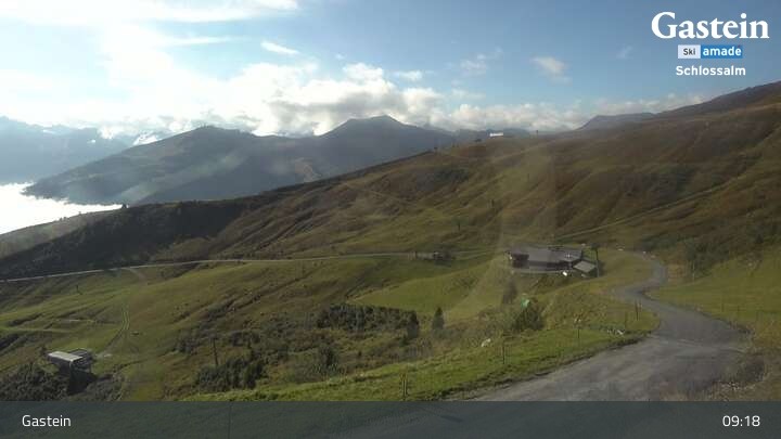 Archived image Webcam Mountain Restaurant Weitmoseralm