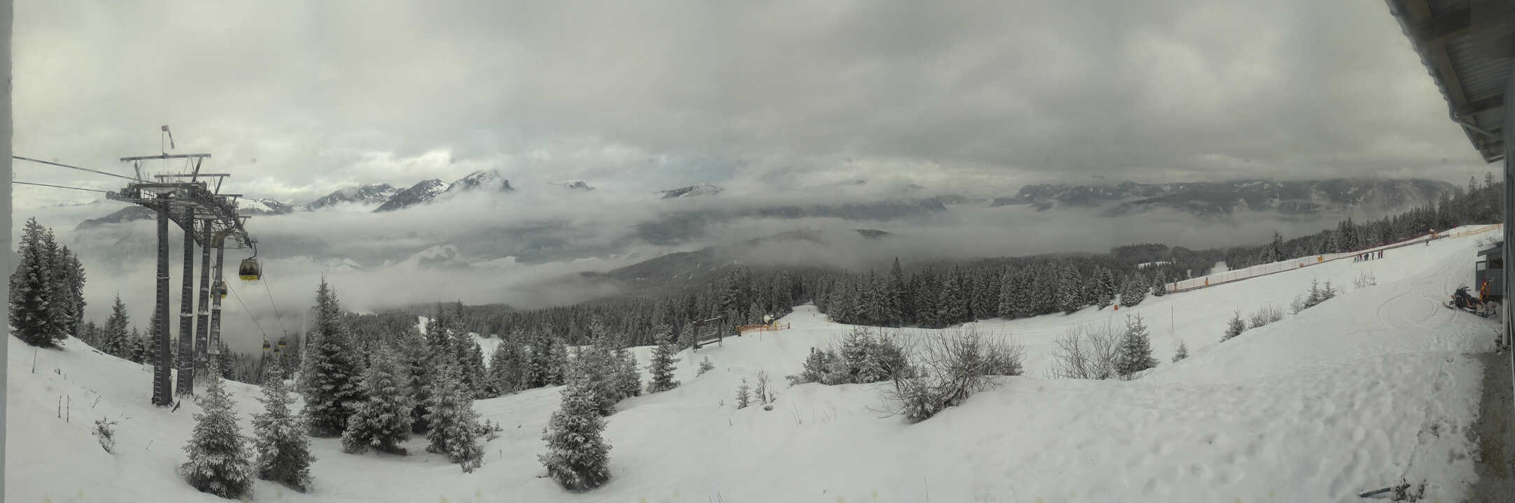 Archived image Webcam The top station Hornbahn