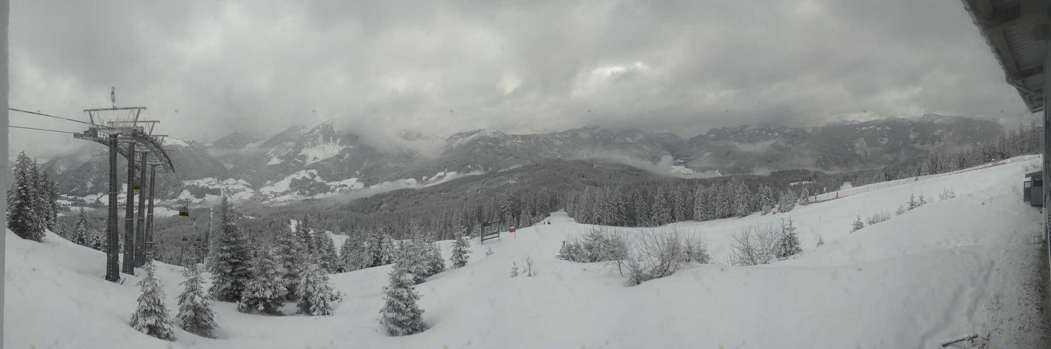 Archived image Webcam The top station Hornbahn