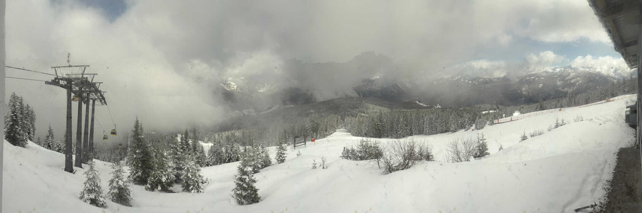 Archived image Webcam The top station Hornbahn