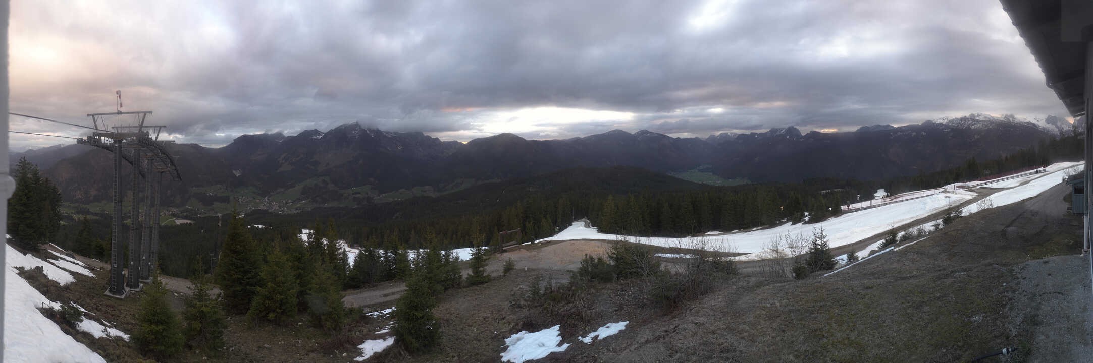 Archived image Webcam The top station Hornbahn