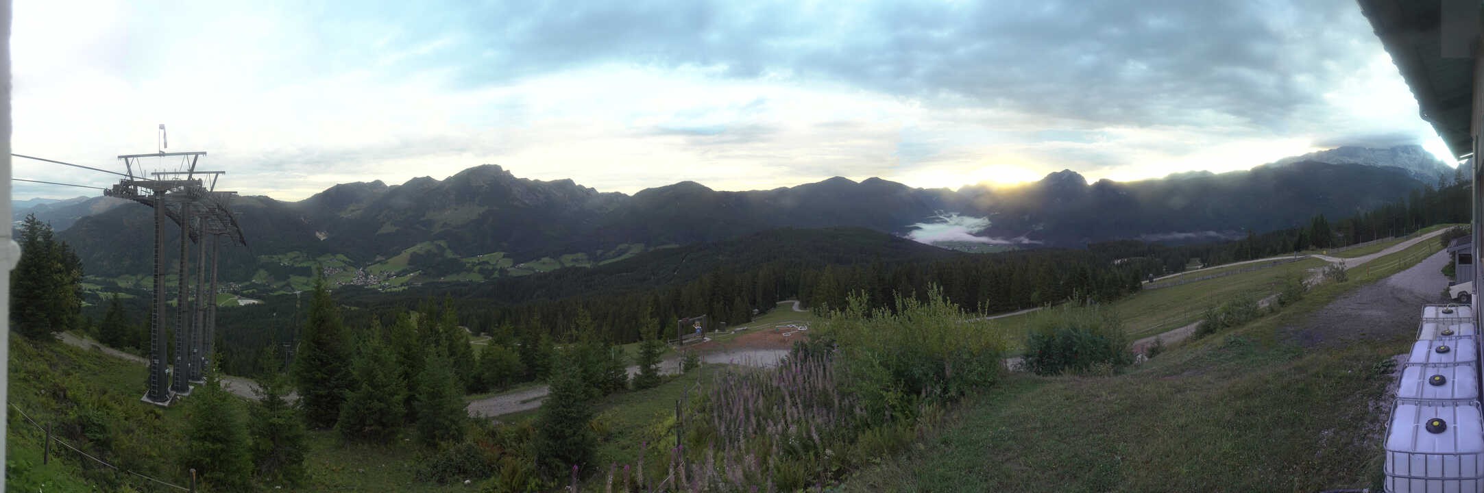 Archived image Webcam The top station Hornbahn