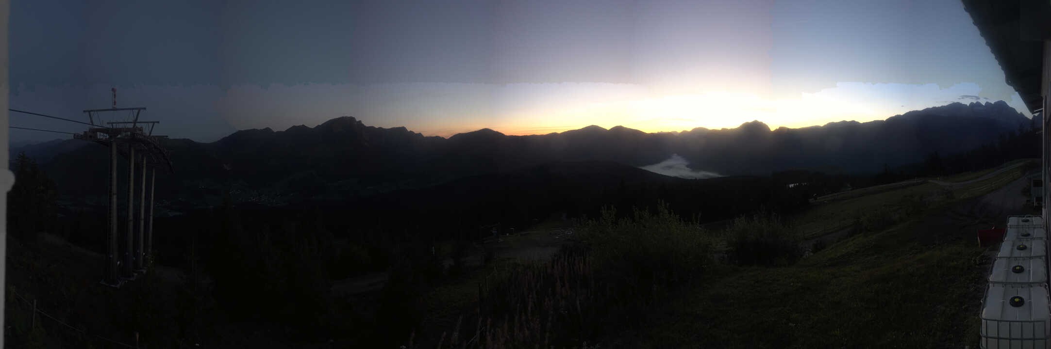 Archived image Webcam The top station Hornbahn