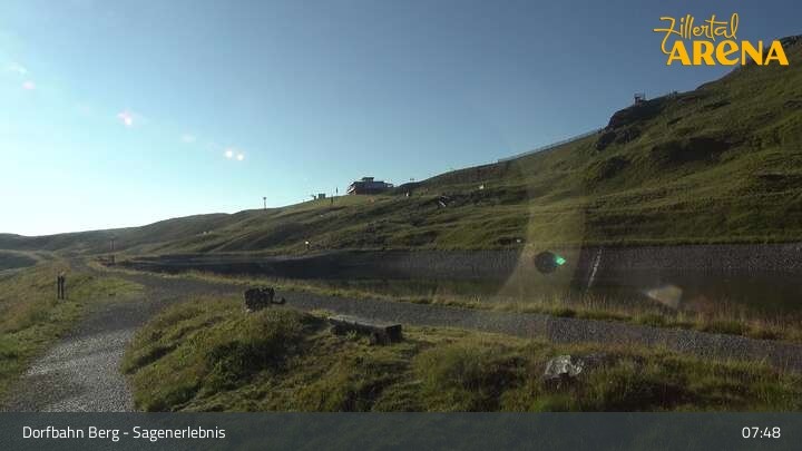 Archived image Webcam Königsleiten: Top Station Dorfbahn