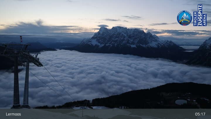 Archived image Webcam Grubigstein Mountain Lermoos
