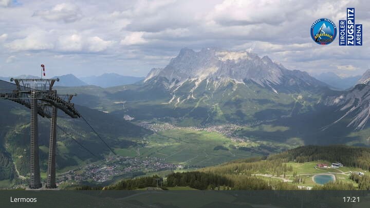 Archived image Webcam Grubigstein Mountain Lermoos