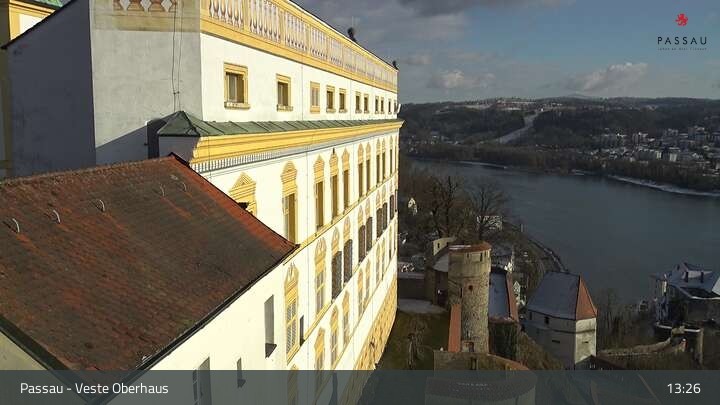 Archiv Foto Webcam Passau: Panoramablick auf Donau, Ortspitze und Altstadt