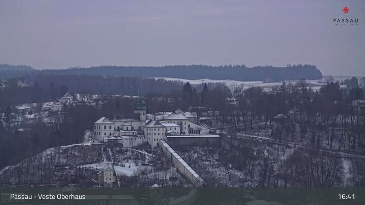Archiv Foto Webcam Passau: Panoramablick auf Donau, Ortspitze und Altstadt