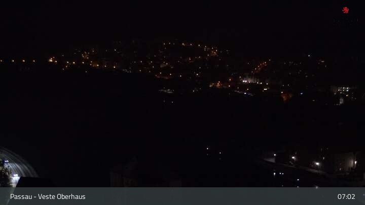 Archiv Foto Webcam Passau: Panoramablick auf Donau, Ortspitze und Altstadt