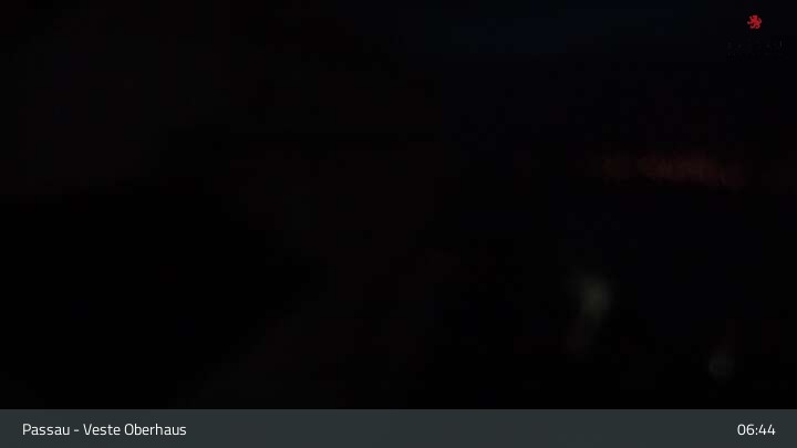 Archiv Foto Webcam Passau: Panoramablick auf Donau, Ortspitze und Altstadt