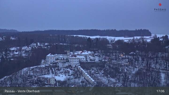 Archiv Foto Webcam Passau: Panoramablick auf Donau, Ortspitze und Altstadt