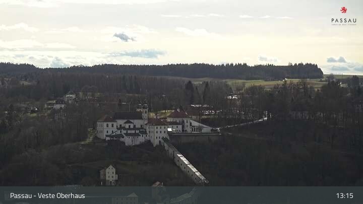Archiv Foto Webcam Passau: Panoramablick auf Donau, Ortspitze und Altstadt