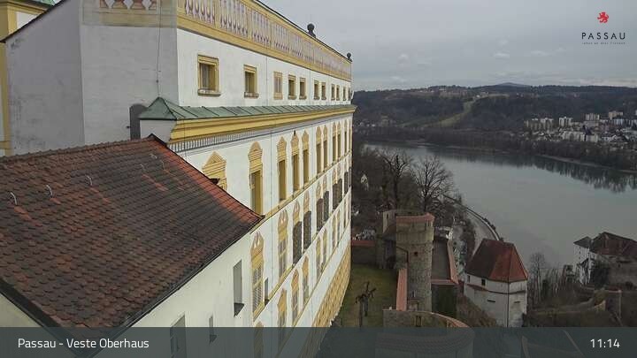 Archiv Foto Webcam Passau: Panoramablick auf Donau, Ortspitze und Altstadt