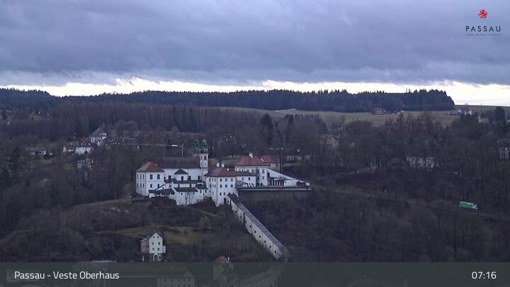 Archiv Foto Webcam Passau: Panoramablick auf Donau, Ortspitze und Altstadt