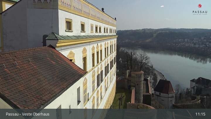 Archived image Webcam Passau City Centre and Danube