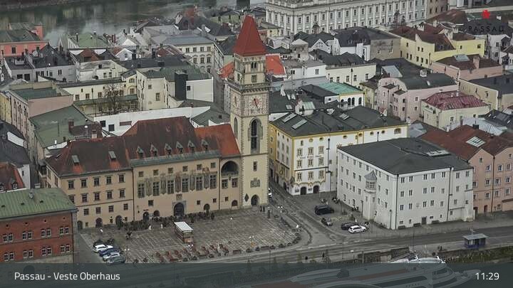 Archiv Foto Webcam Passau: Panoramablick auf Donau, Ortspitze und Altstadt