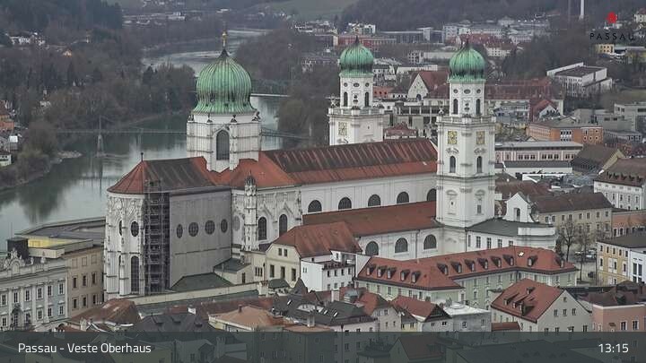 Archiv Foto Webcam Passau: Panoramablick auf Donau, Ortspitze und Altstadt