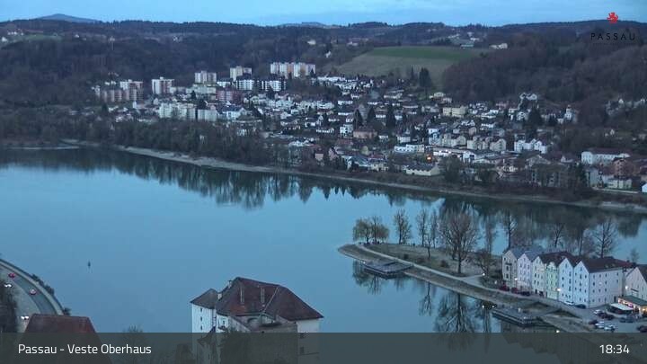 Archived image Webcam Passau City Centre and Danube