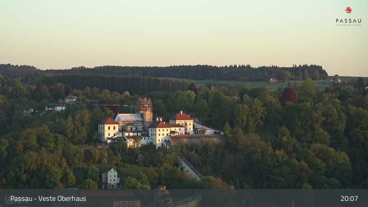 Archived image Webcam Passau City Centre and Danube