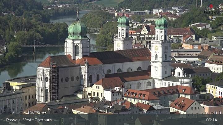 Archiv Foto Webcam Passau: Panoramablick auf Donau, Ortspitze und Altstadt
