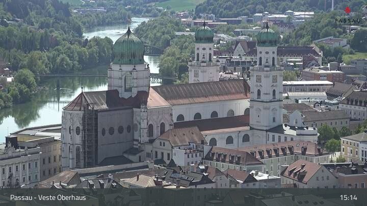 Archiv Foto Webcam Passau: Panoramablick auf Donau, Ortspitze und Altstadt