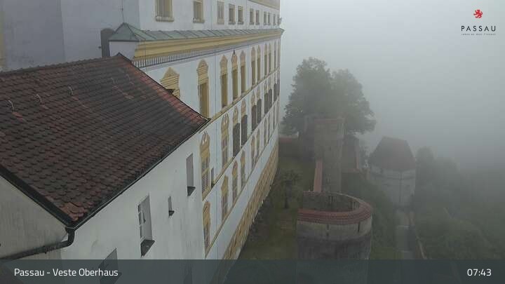 Archiv Foto Webcam Passau: Panoramablick auf Donau, Ortspitze und Altstadt