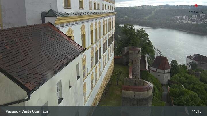 Archiv Foto Webcam Passau: Panoramablick auf Donau, Ortspitze und Altstadt