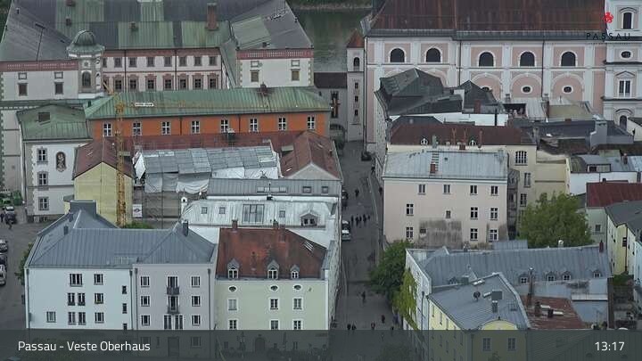 Archiv Foto Webcam Passau: Panoramablick auf Donau, Ortspitze und Altstadt