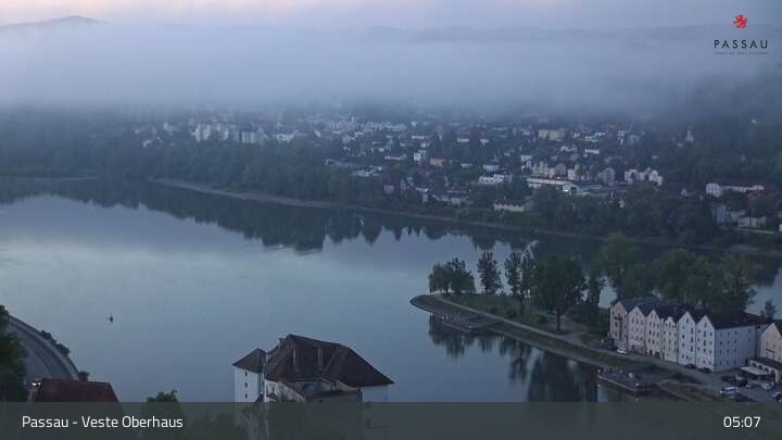 Archived image Webcam Passau City Centre and Danube