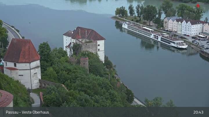 Archiv Foto Webcam Passau: Panoramablick auf Donau, Ortspitze und Altstadt