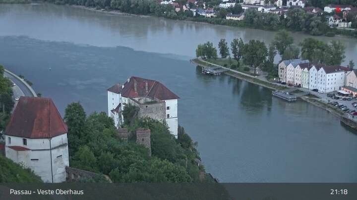 Archiv Foto Webcam Passau: Panoramablick auf Donau, Ortspitze und Altstadt