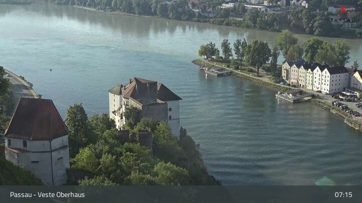 Archiv Foto Webcam Passau: Panoramablick auf Donau, Ortspitze und Altstadt