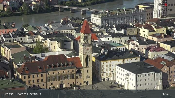 Archiv Foto Webcam Passau: Panoramablick auf Donau, Ortspitze und Altstadt