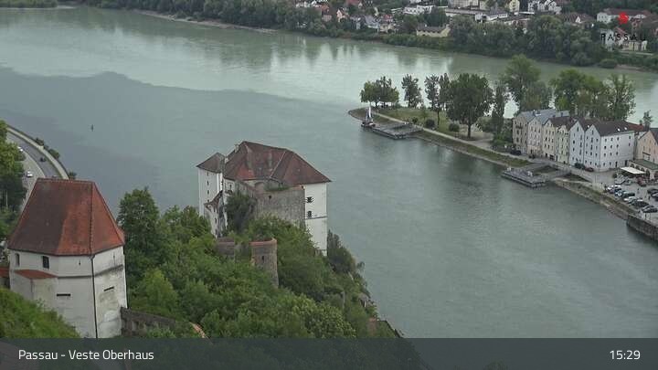 Archiv Foto Webcam Passau: Panoramablick auf Donau, Ortspitze und Altstadt